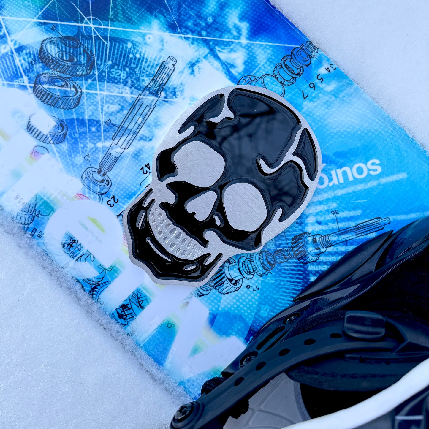 Cracked Skull Snowboard Stomp Pad