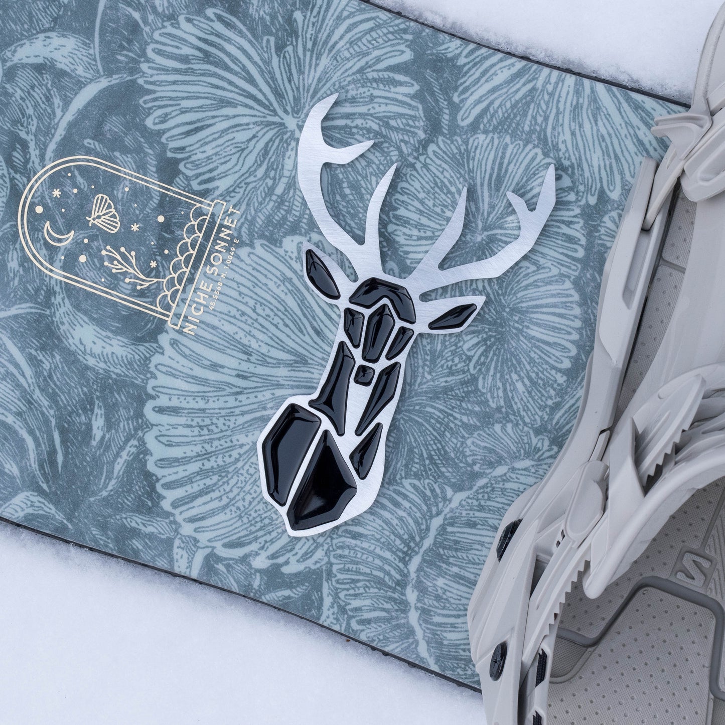 Geometric Deer Snowboard Stomp Pad